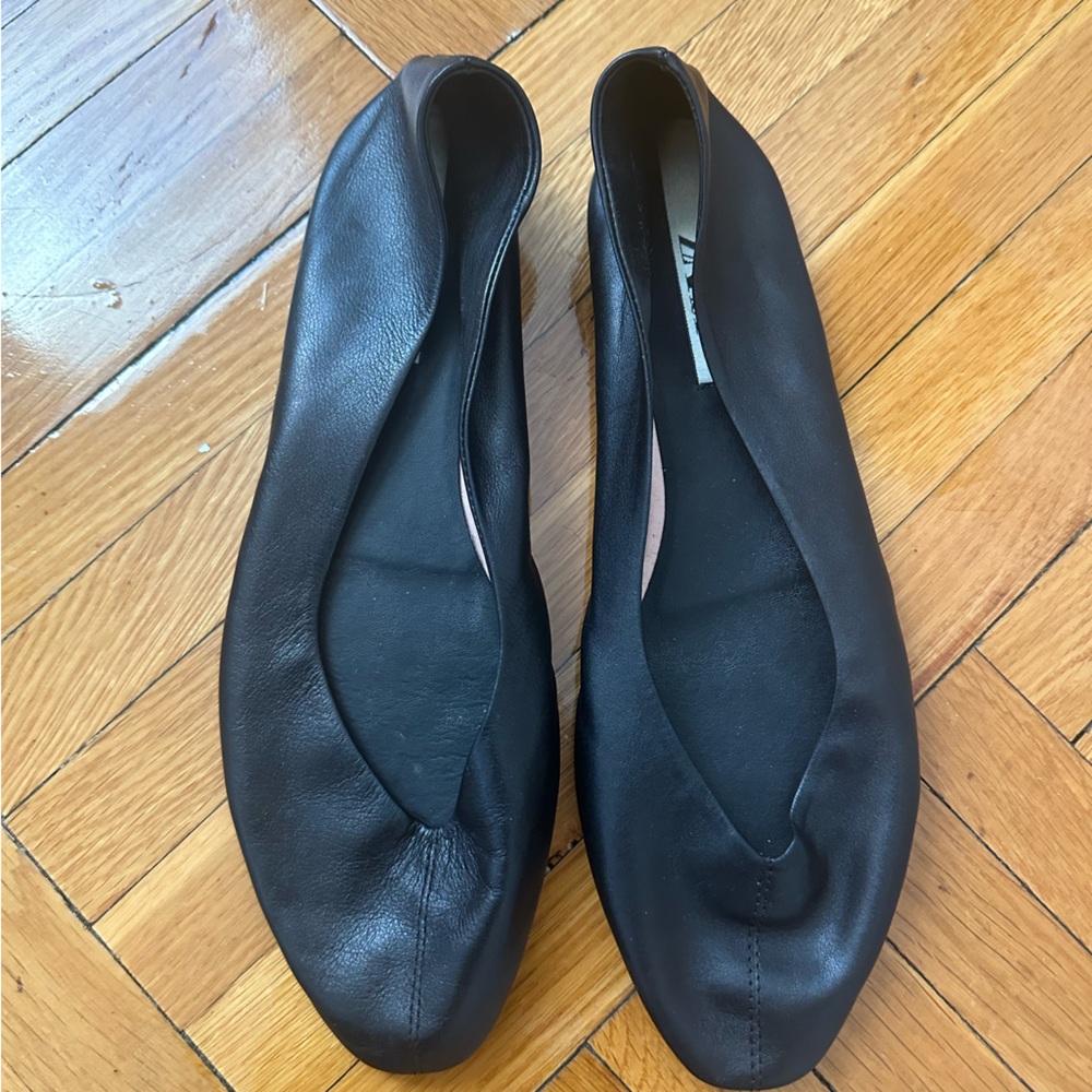 Zara Black Leather Flats